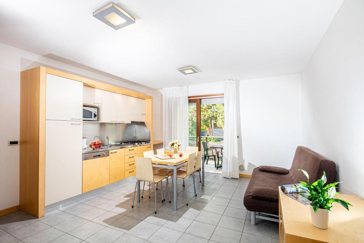 Residence Airone Lignano Sabbiadoro Eksteriør bilde